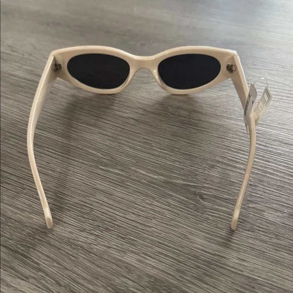 Nordstrom Slim Oval with Square Off Side Sunglasses in Cream Women’s Cat Eye - Picture 4 of 12